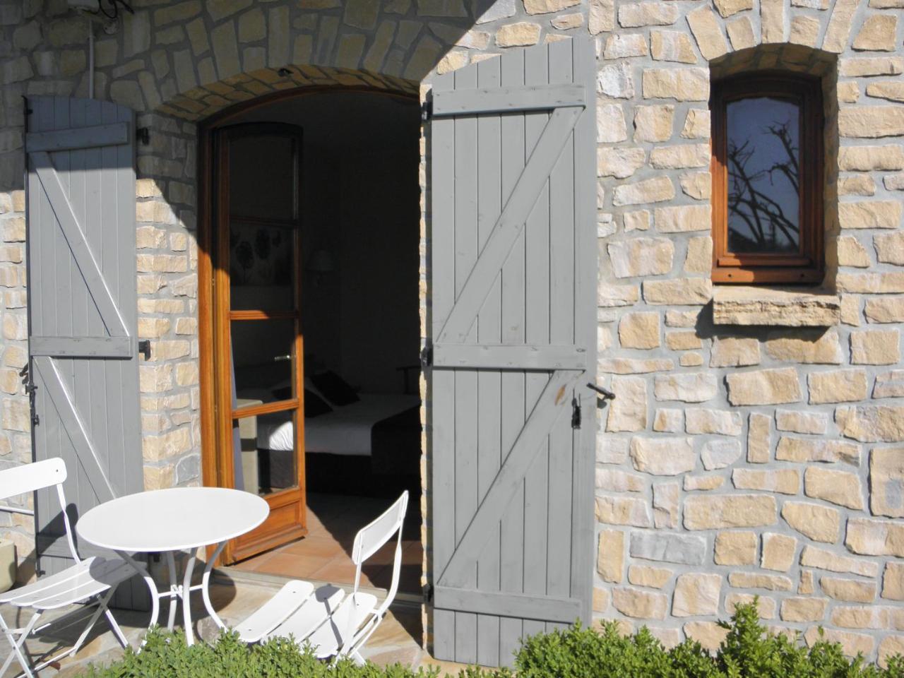 Logis Hotel Restaurant Le Mas De Mon Pere Saint-Jean-le-Centenier Exterior foto